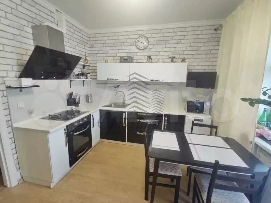 2-к. квартира, 64,5 м, 4/9 эт. - Фото 0