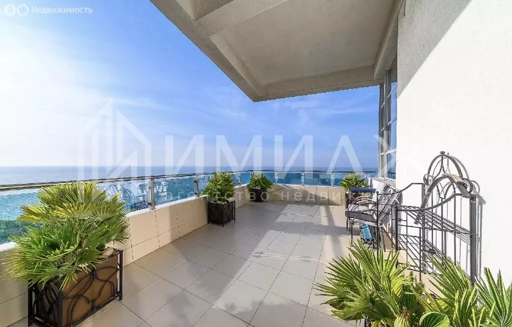 3-комнатная квартира: Сочи, улица Ленина, 298Бк5 (150 м) - Фото 1