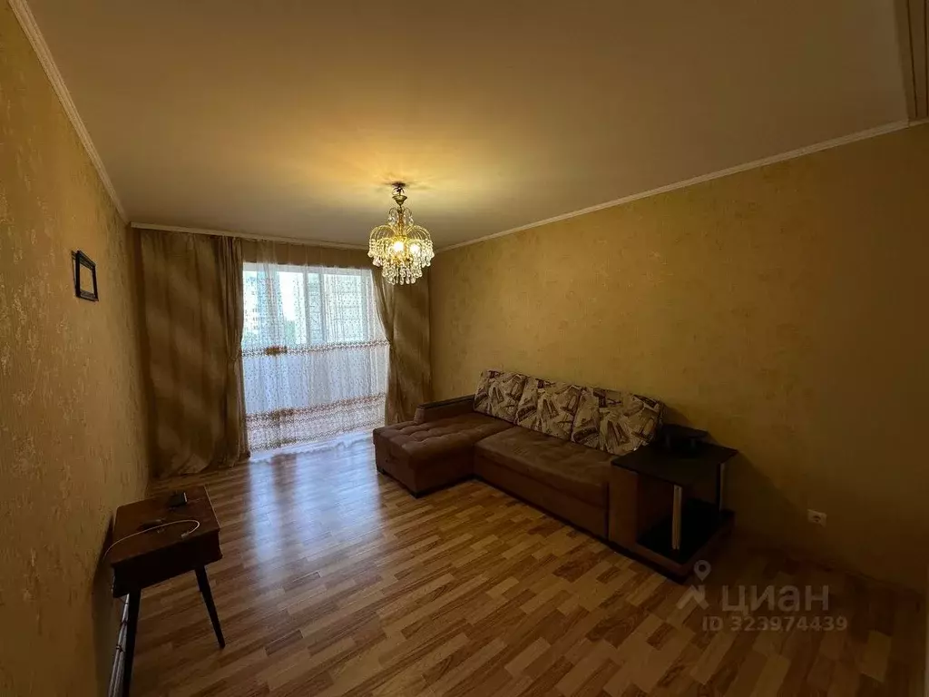 2-к кв. Саратовская область, Энгельс Пролетарская ул., 2 (65.0 м) - Фото 1