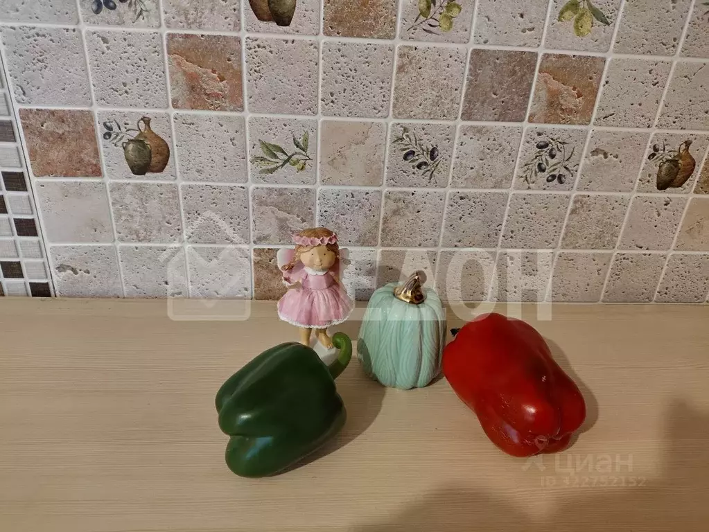 Комната Омская область, Омск Городок Нефтяников мкр, ул. 19-го ... - Фото 1