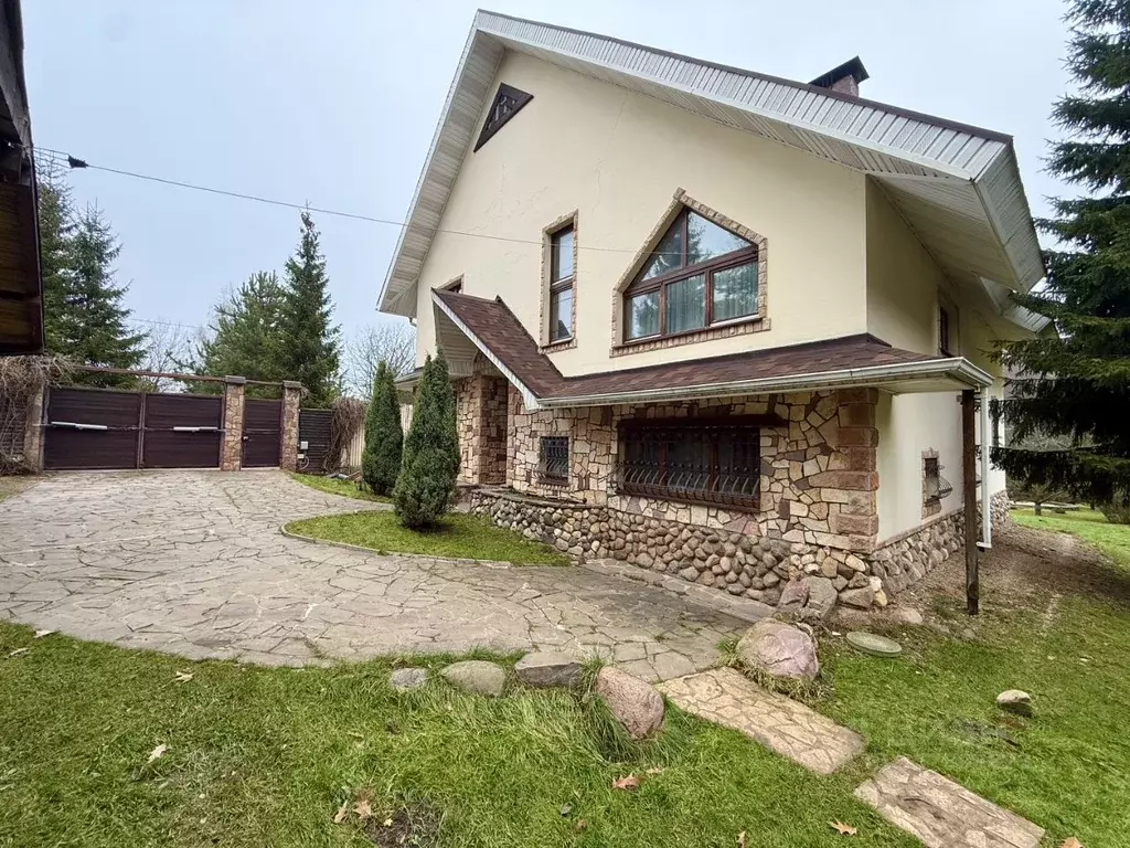 Дом в Московская область, Наро-Фоминский городской округ, д. Софьино, ... - Фото 1