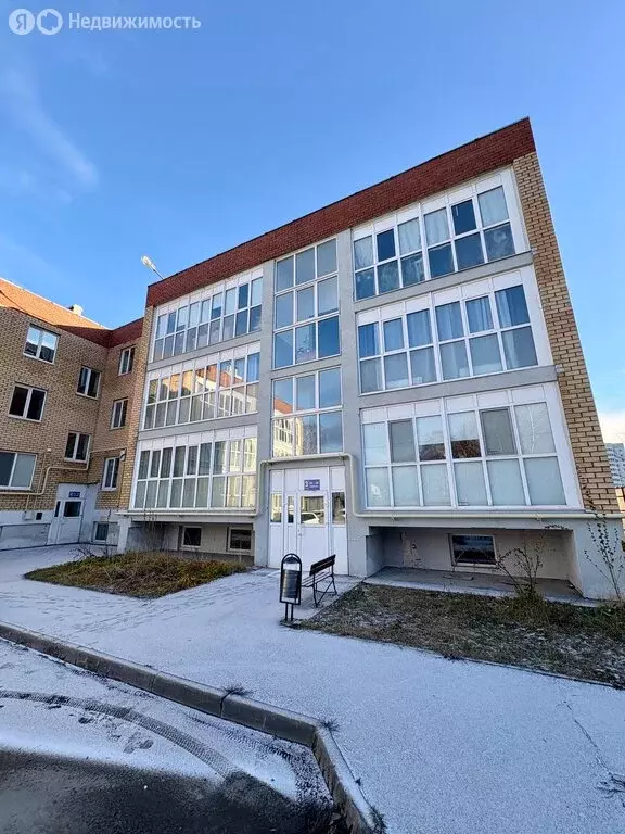 3-комнатная квартира: Пермь, Гайвинская улица, 42 (94.7 м) - Фото 1