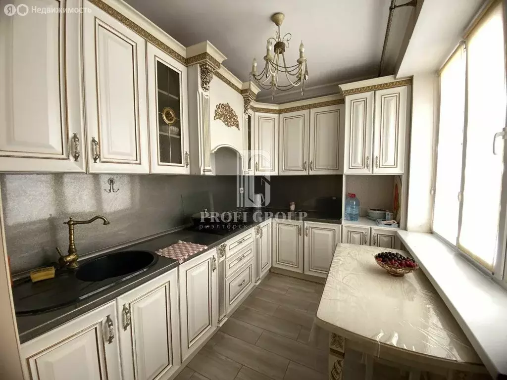 3-комнатная квартира: Каспийск, Каспийская улица, 6Б (88 м) - Фото 1