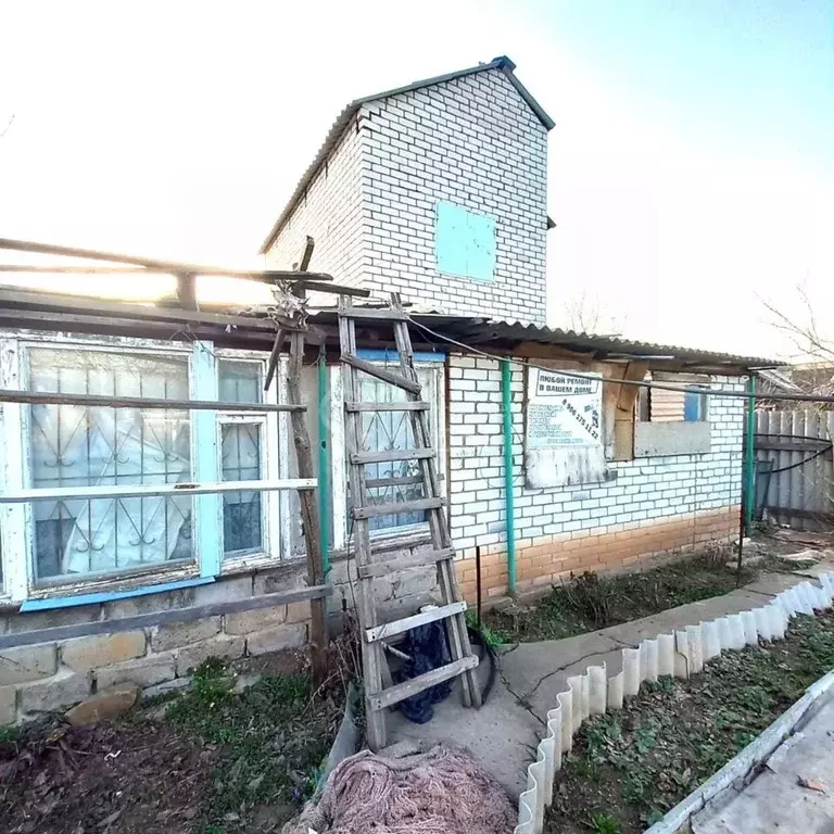 Дом в Волгоградская область, Волжский Здоровье Химика СНТ, ул. 24-я ... - Фото 0