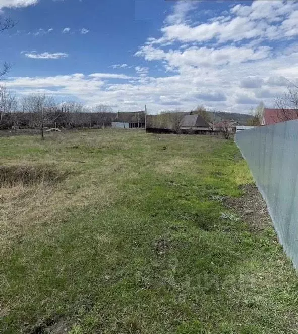 Участок в Саратовская область, пос. Красный Текстильщик ул. ... - Фото 1