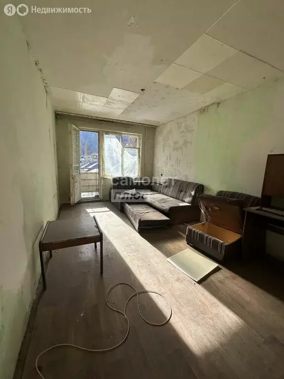 2-комнатная квартира: Тырныауз, улица Энеева, 6 (44 м) - Фото 1