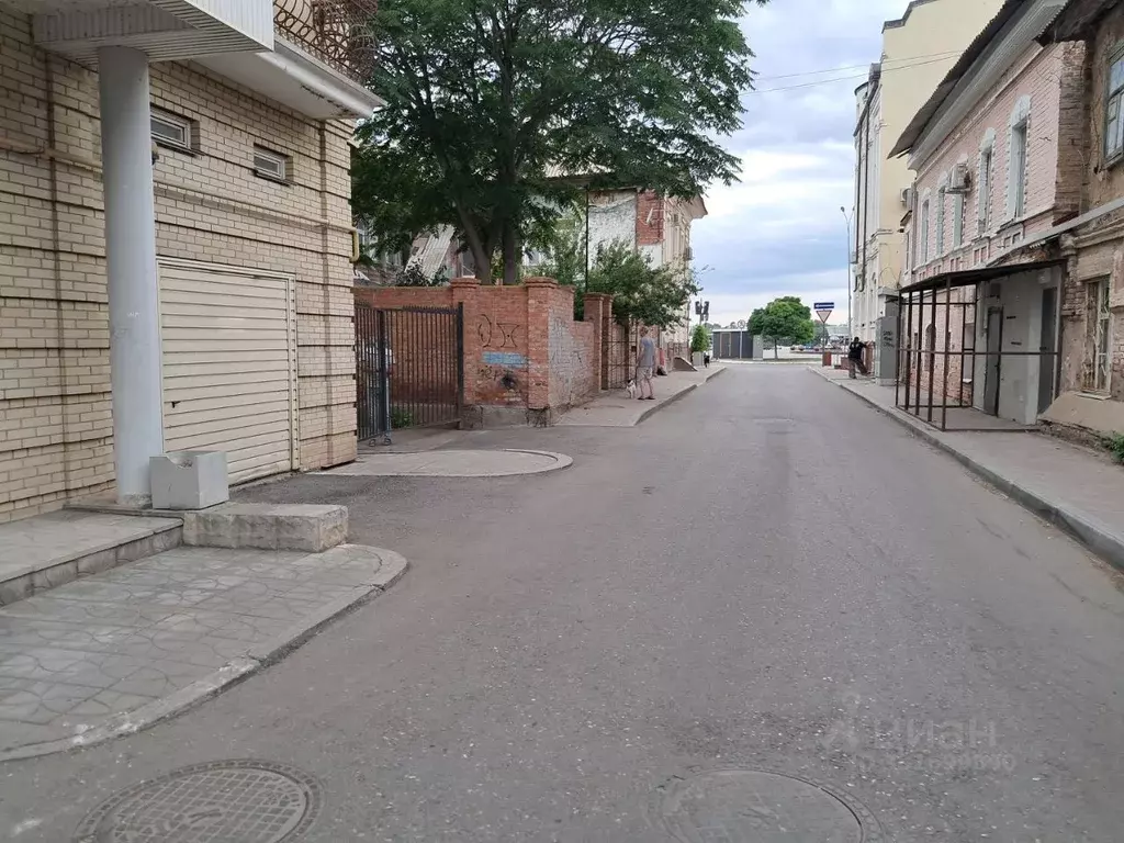 Гараж в Астраханская область, Астрахань Тихий пер., 6 (20 м) - Фото 1