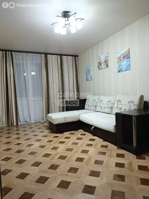 3-комнатная квартира: Липецк, улица Рубена Ибаррури, 3 (61.5 м) - Фото 1