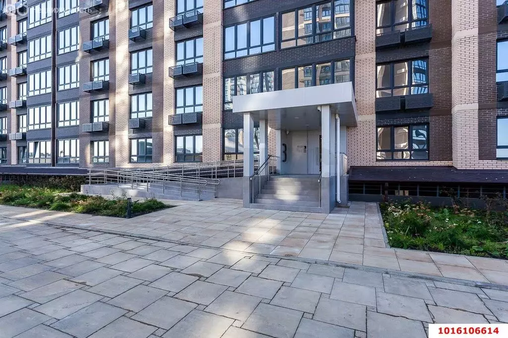 2-комнатная квартира: Краснодар, микрорайон Плодородный-2, ... - Фото 1