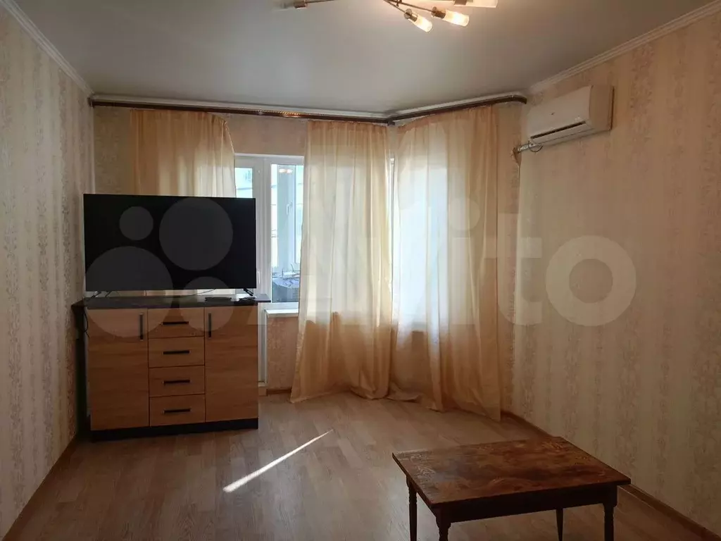 1-к. квартира, 42 м, 2/9 эт. - Фото 0
