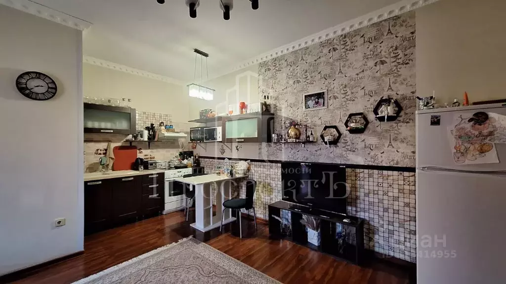 Дом в Северная Осетия, Владикавказ ул. Калоева (250 м) - Фото 0