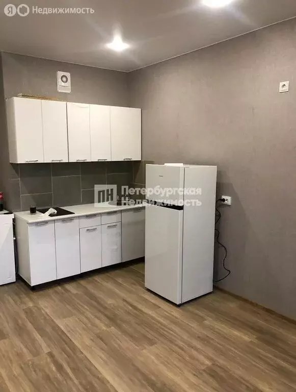 Квартира-студия: Санкт-Петербург, Октябрьская набережная, 44 (22.2 м) - Фото 2