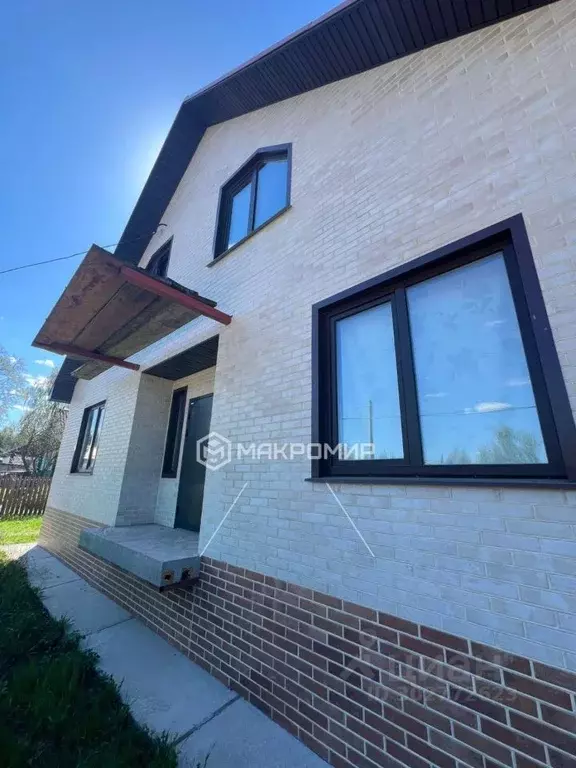 Дом в Ленинградская область, Лодейное поле ул. Тихая, 10 (280 м) - Фото 2