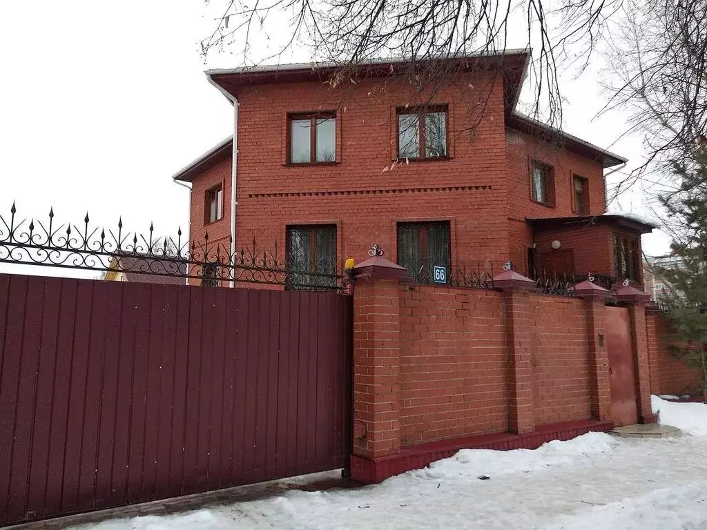 Дом в Тюмень, Новосибирская улица (306 м) - Фото 1