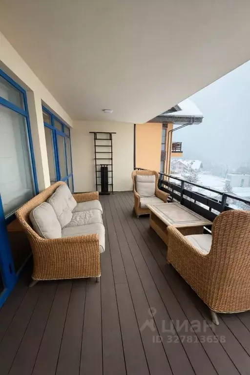 3-к кв. Краснодарский край, Сочи Красная Поляна пгт, ул. Защитников ... - Фото 1