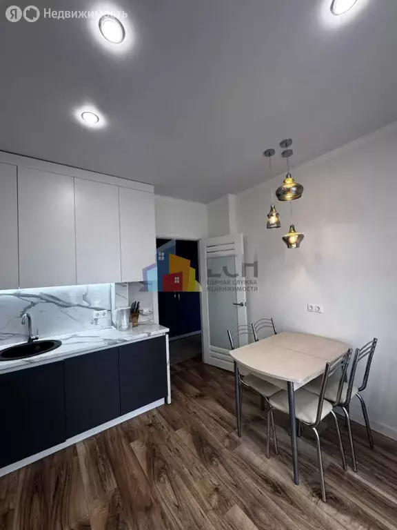 2-комнатная квартира: село Осиновая Гора, улица Аркадия Шипунова, 42 ... - Фото 2