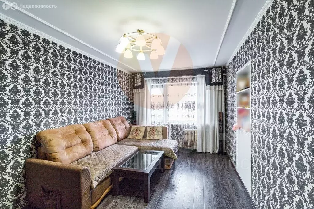 3-комнатная квартира: Омск, 4-я Транспортная улица, 12 (60 м) - Фото 0