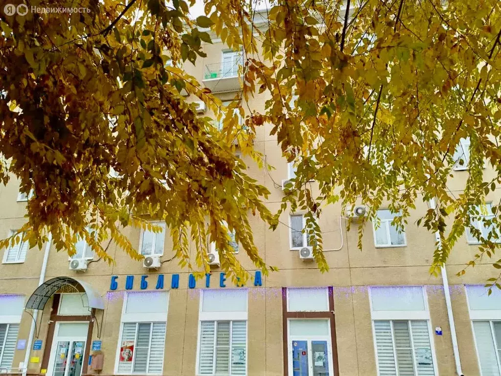 3-комнатная квартира: Саратов, Набережная улица, 1 (71.4 м) - Фото 1