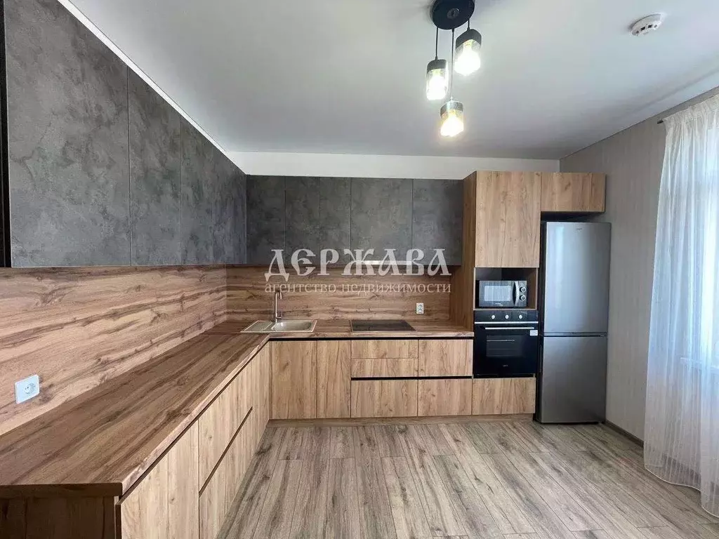 1-к кв. Белгородская область, Старый Оскол Королева мкр, 12А (40.2 м) - Фото 1