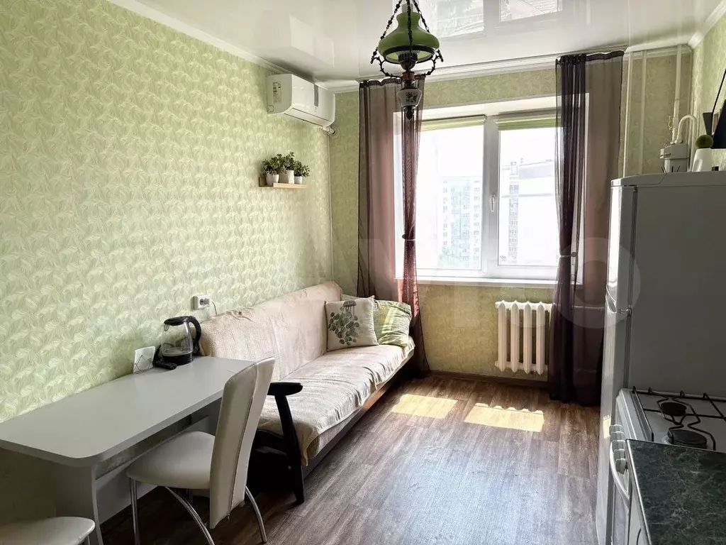 1-к. квартира, 39 м, 8/10 эт. - Фото 0