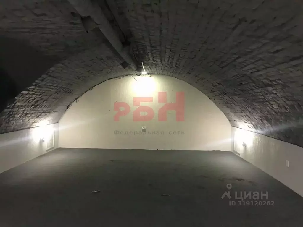 Помещение свободного назначения в Курганская область, Курган ул. ... - Фото 1