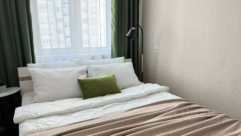 1-к кв. Красноярский край, Красноярск наб. Ярыгинская, 3 (49.0 м) - Фото 0
