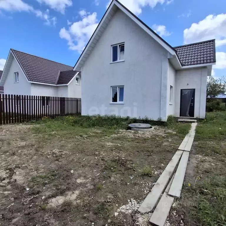 Дом в Ленинградская область, Ломоносовский район, д. Гостилицы ул. ... - Фото 1
