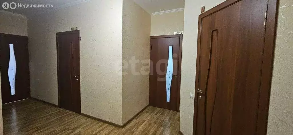 2-комнатная квартира: Белореченск, Лазурная улица, 9А (75 м) - Фото 1