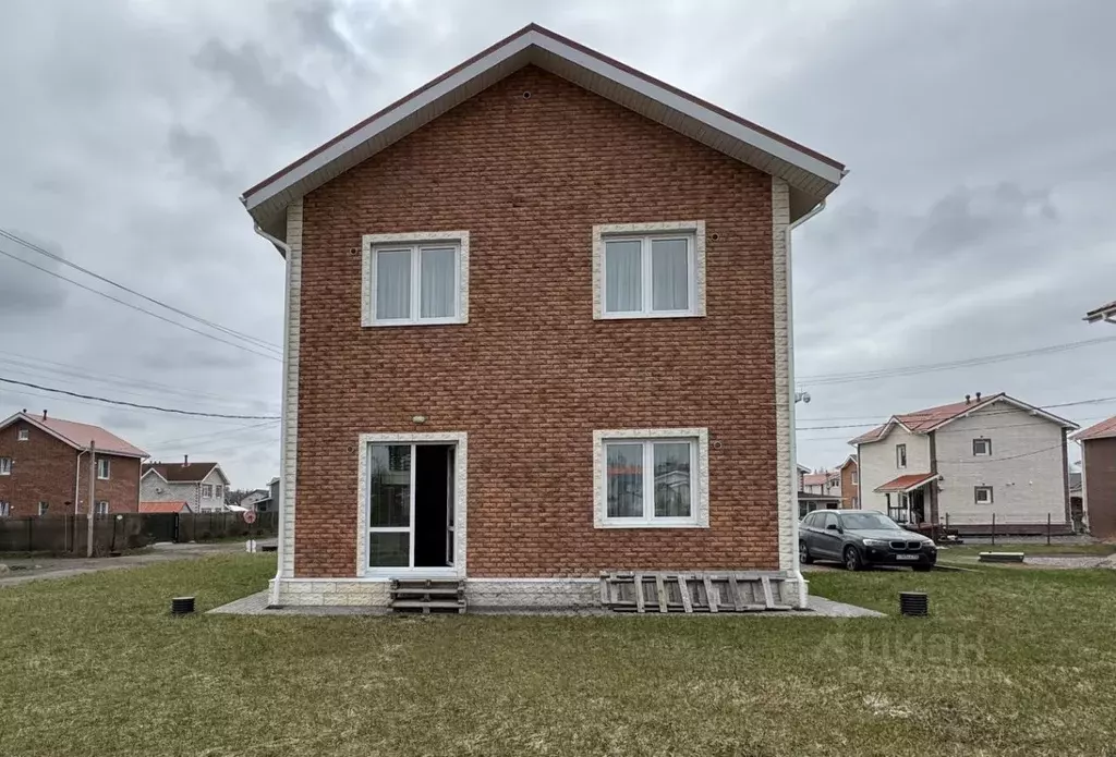 Дом в Ленинградская область, Ломоносовский район, Пениковское с/пос, ... - Фото 1