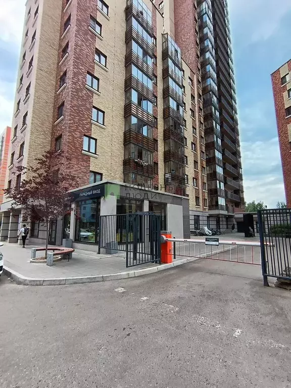 3-к. квартира, 93 м, 14/24 эт. - Фото 0