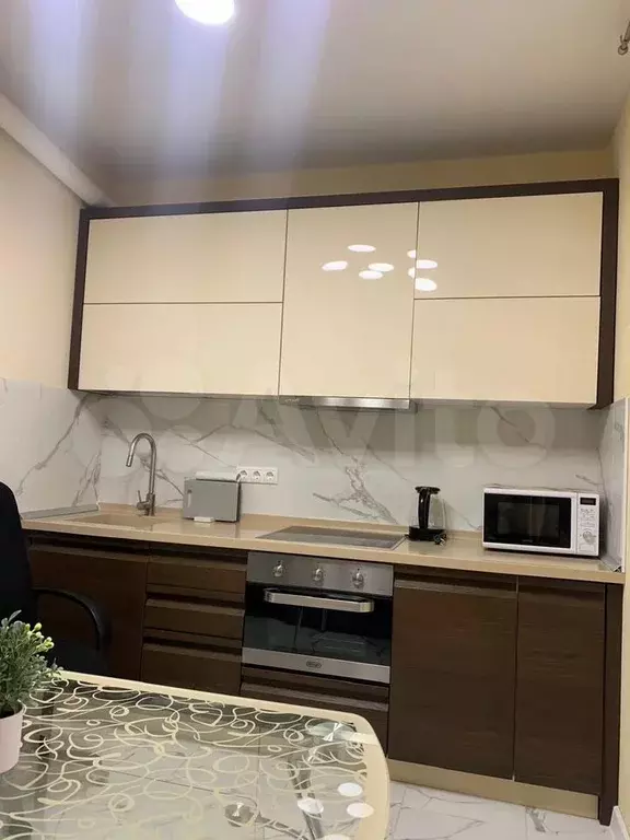 2-к. квартира, 54 м, 2/9 эт. - Фото 0