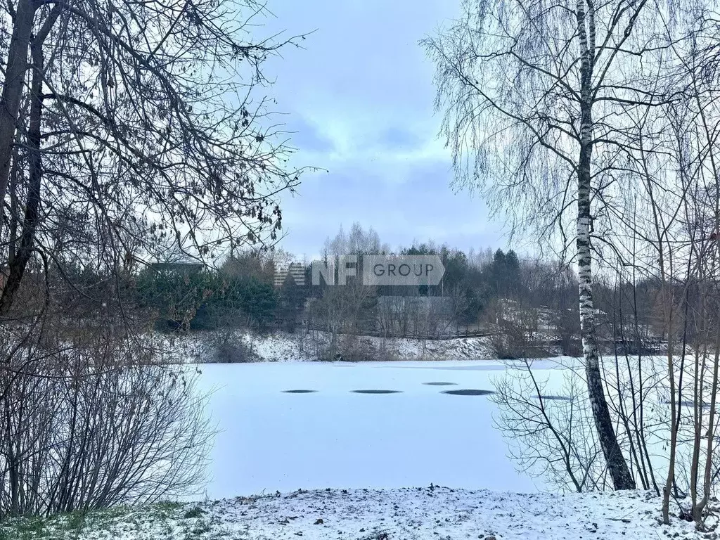 Участок в Московская область, Одинцовский городской округ, д. ... - Фото 1