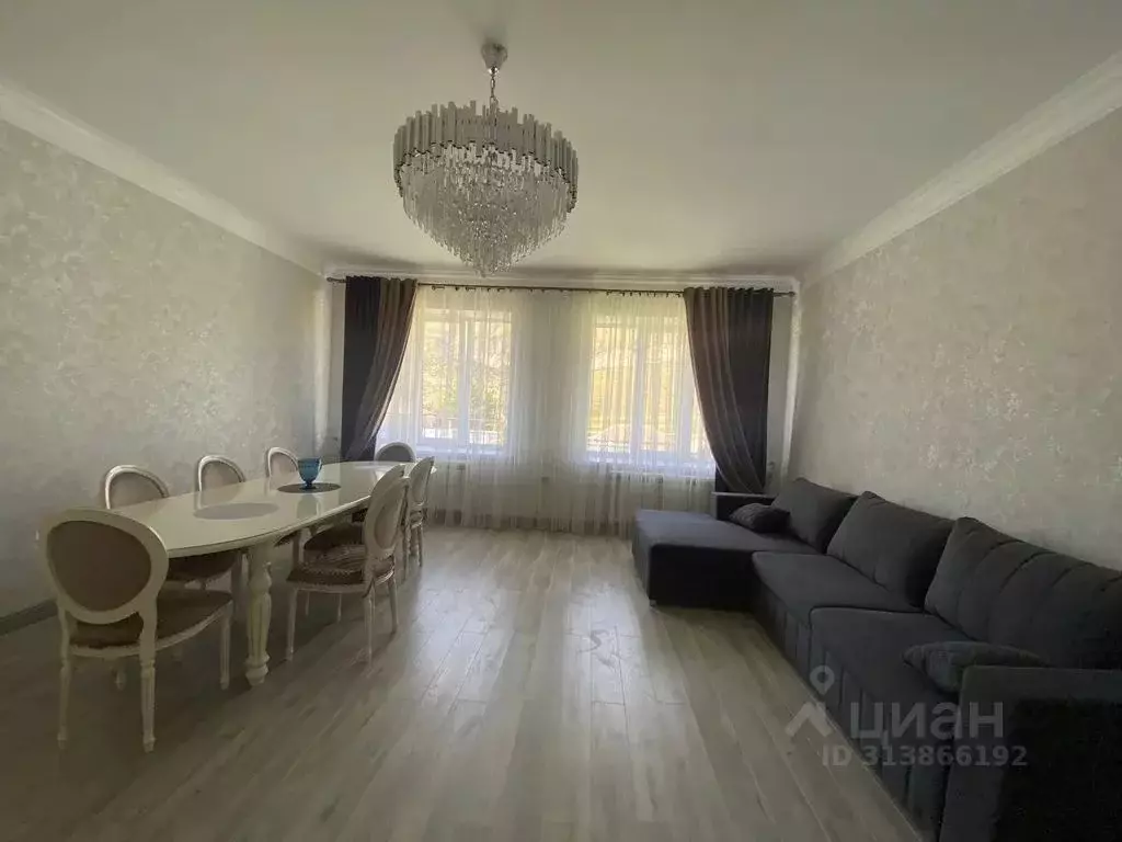 Дом в Дагестан, Хунзахский район, с. Мочох ул. Зеленая, 7 (120 м) - Фото 0