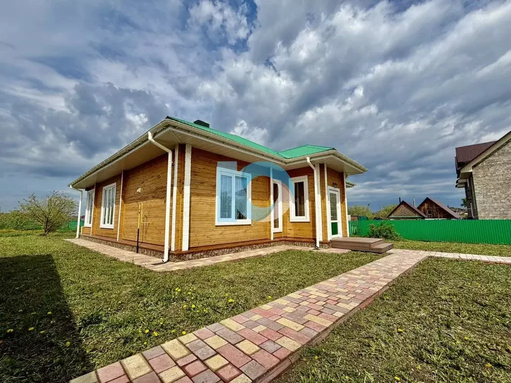 Дом в Башкортостан, Иглинский сельсовет, с. Иглино ул. Южная (142 м) - Фото 1