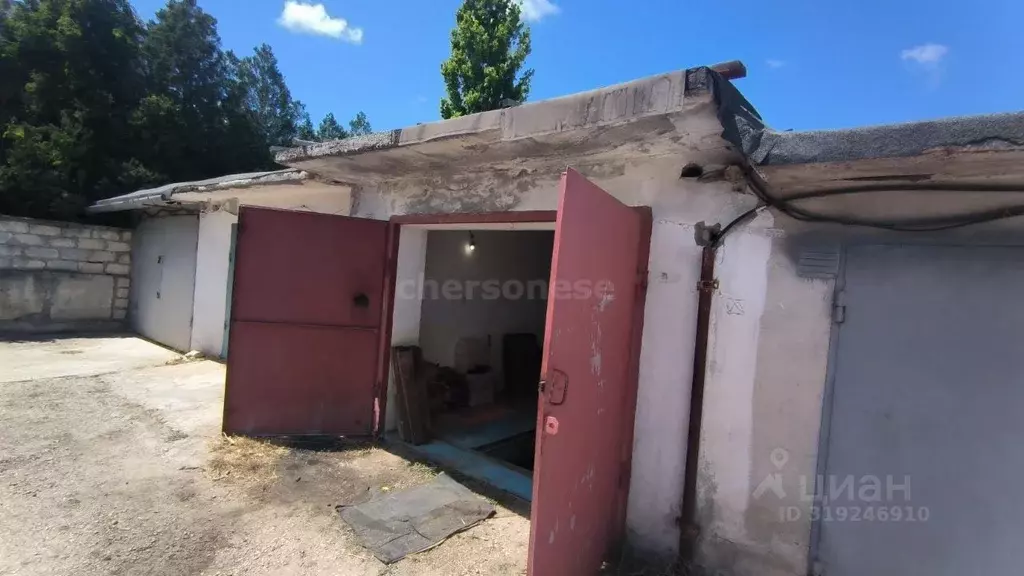 Гараж в Севастополь ул. Генерала Лебедя, 16А (38 м) - Фото 1