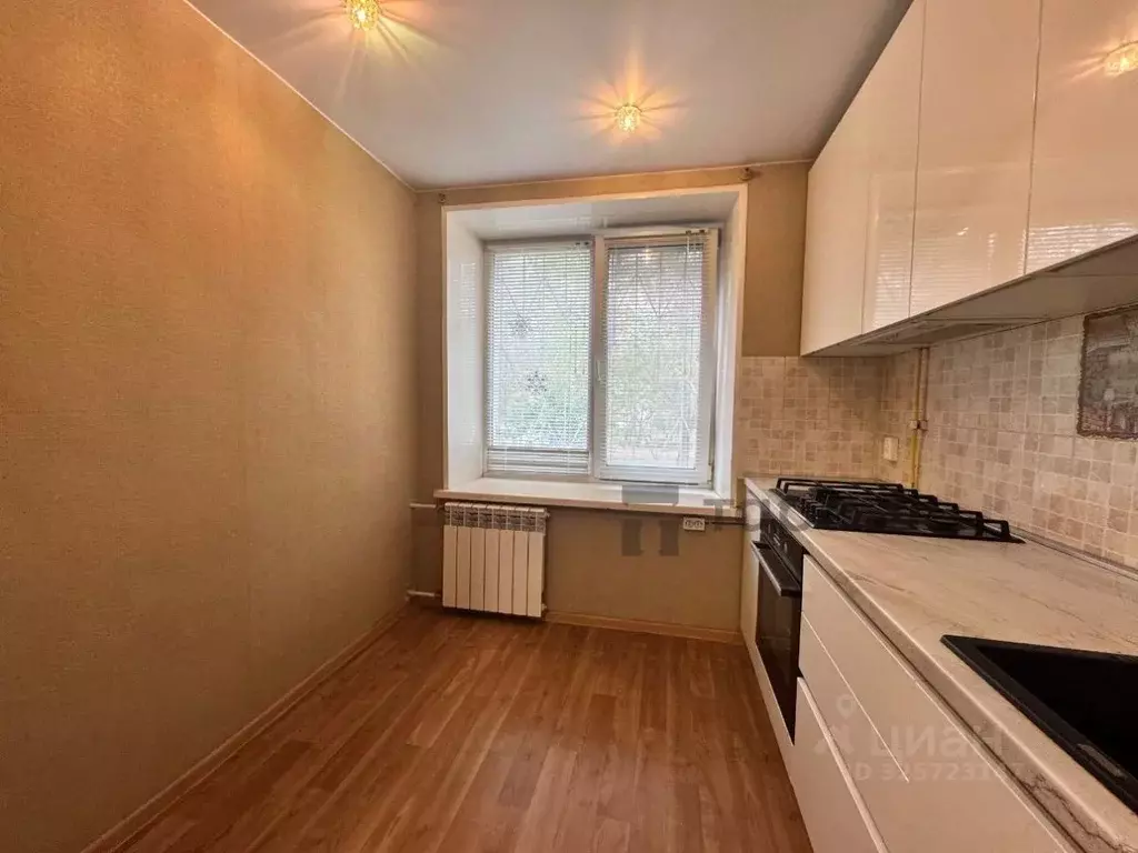 3-к кв. Челябинская область, Челябинск ул. Комарова, 112а (67.0 м) - Фото 2