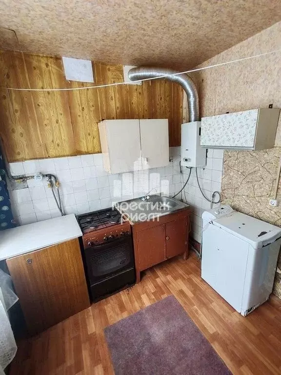 1-к. квартира, 30м, 1/2эт. - Фото 0