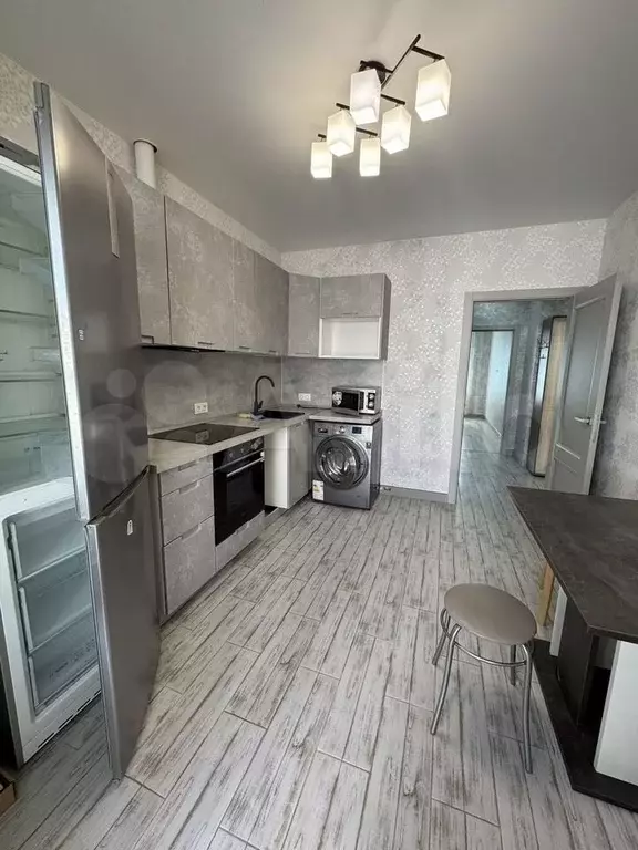 2-к. квартира, 55 м, 2/7 эт. - Фото 0