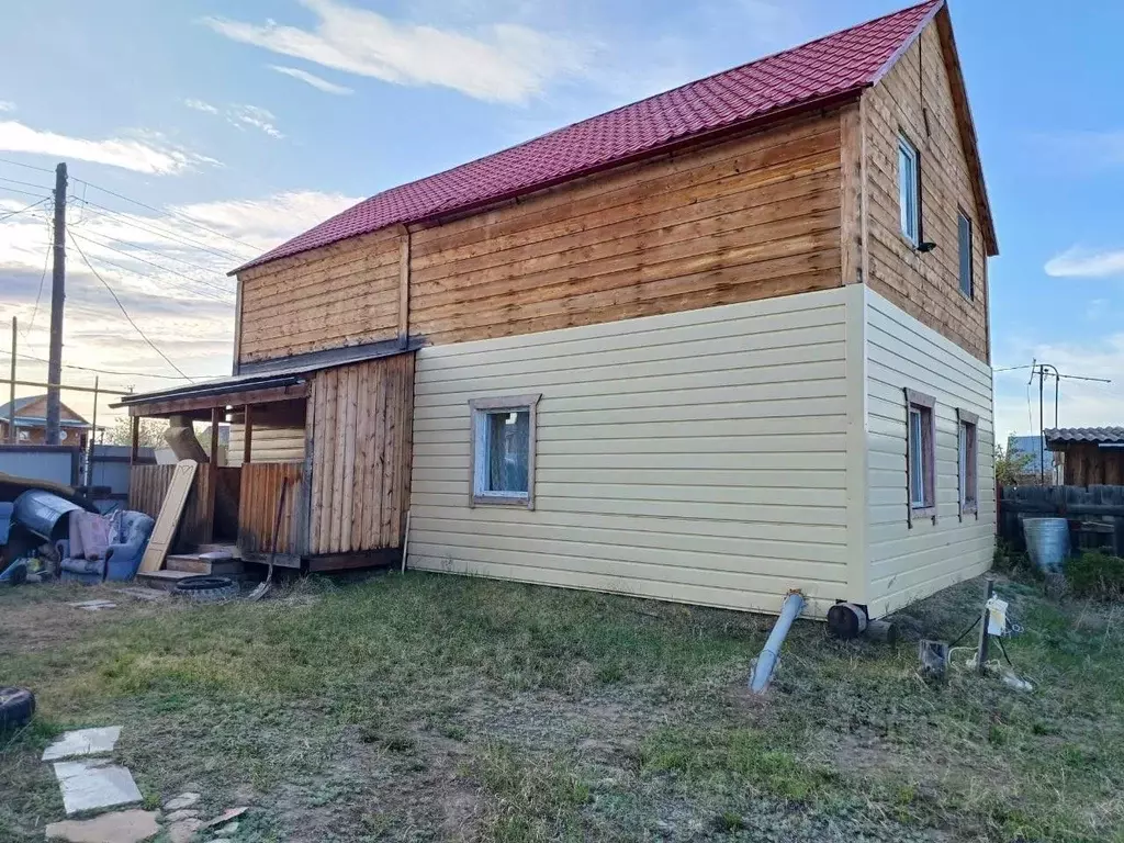 Дом в Саха (Якутия), Якутск Покровское шоссе, 7-й км (111 м) - Фото 1