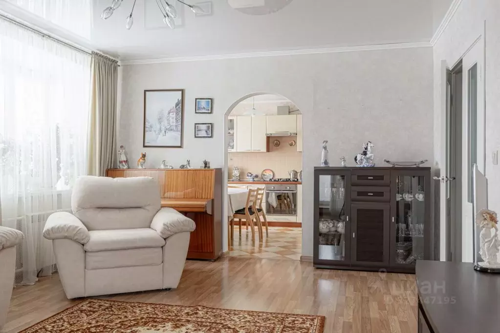 3-к кв. Татарстан, Казань ул. Сафиуллина, 50а (93.8 м) - Фото 1