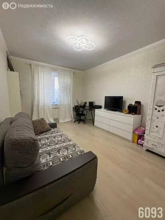 2-комнатная квартира: Аксай, улица Фрунзе, 1/10 (56 м) - Фото 0