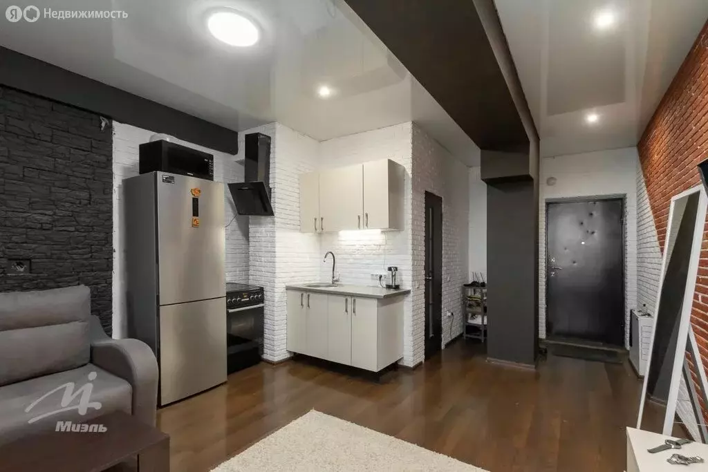 Квартира-студия: Барнаул, улица Петра Сухова, 2А (33.2 м) - Фото 1