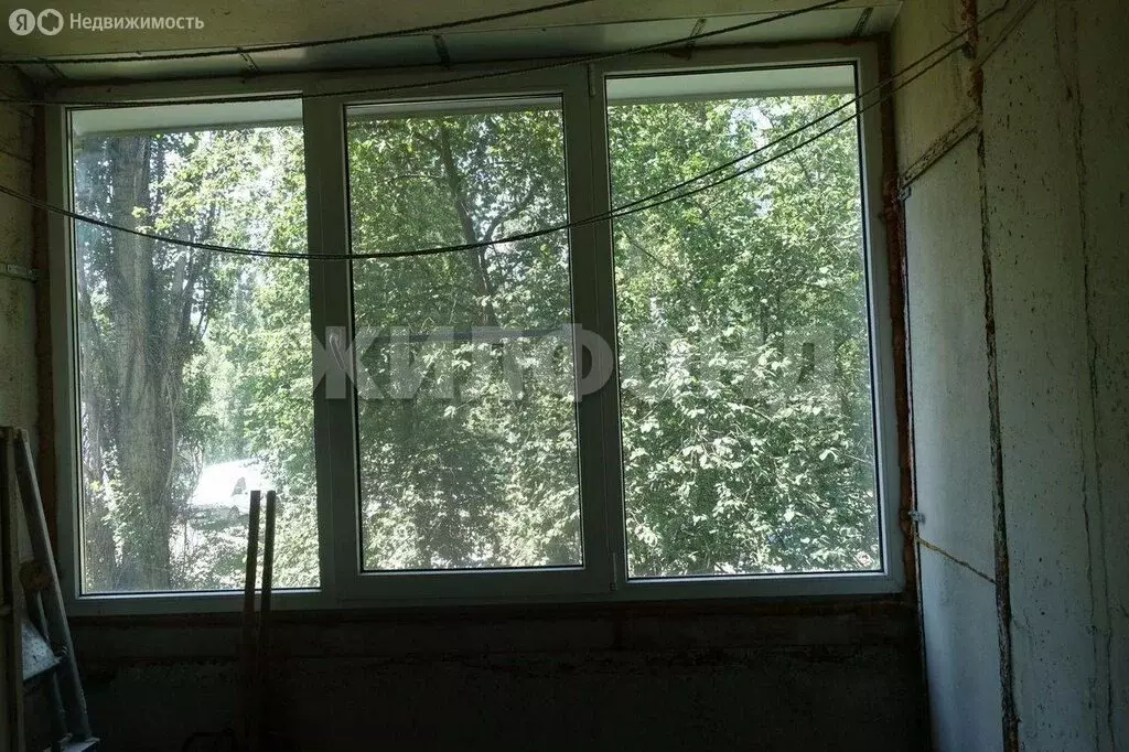 3-комнатная квартира: Воронеж, улица Владимира Невского, 18 (63 м) - Фото 0