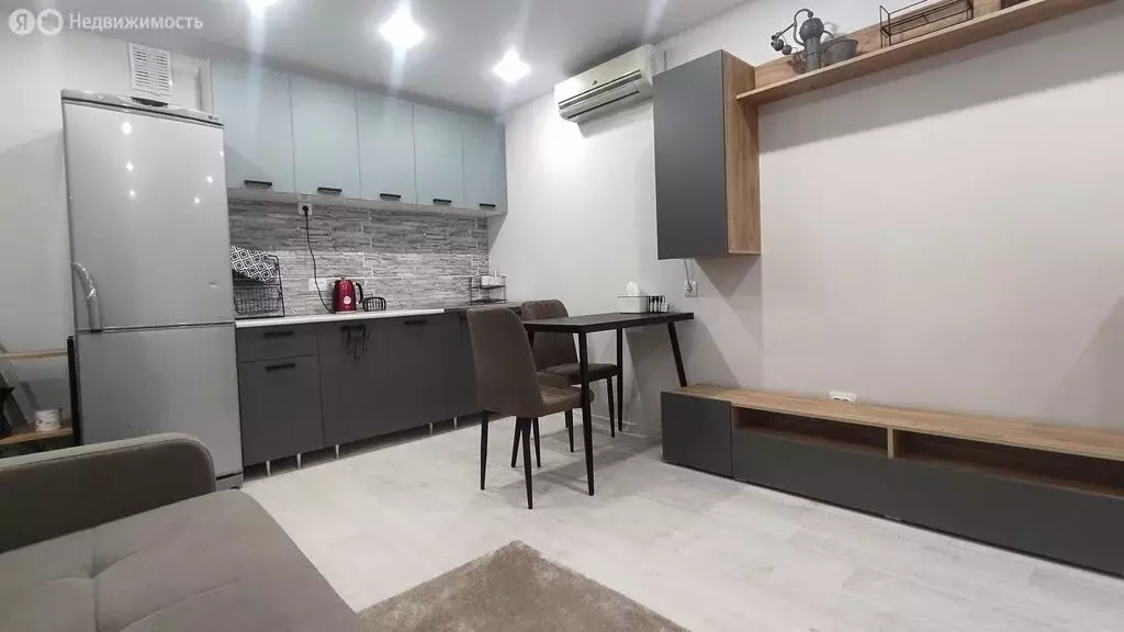 1к в 4-комнатной квартире (18.3 м) - Фото 0