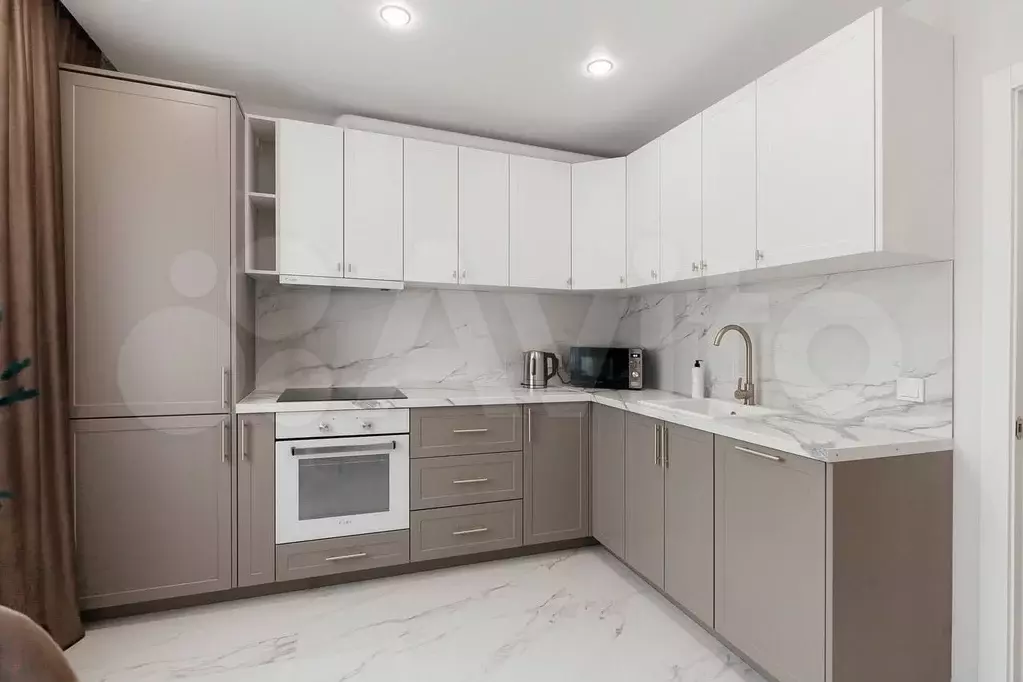 2-к. квартира, 60 м, 14/15 эт. - Фото 1