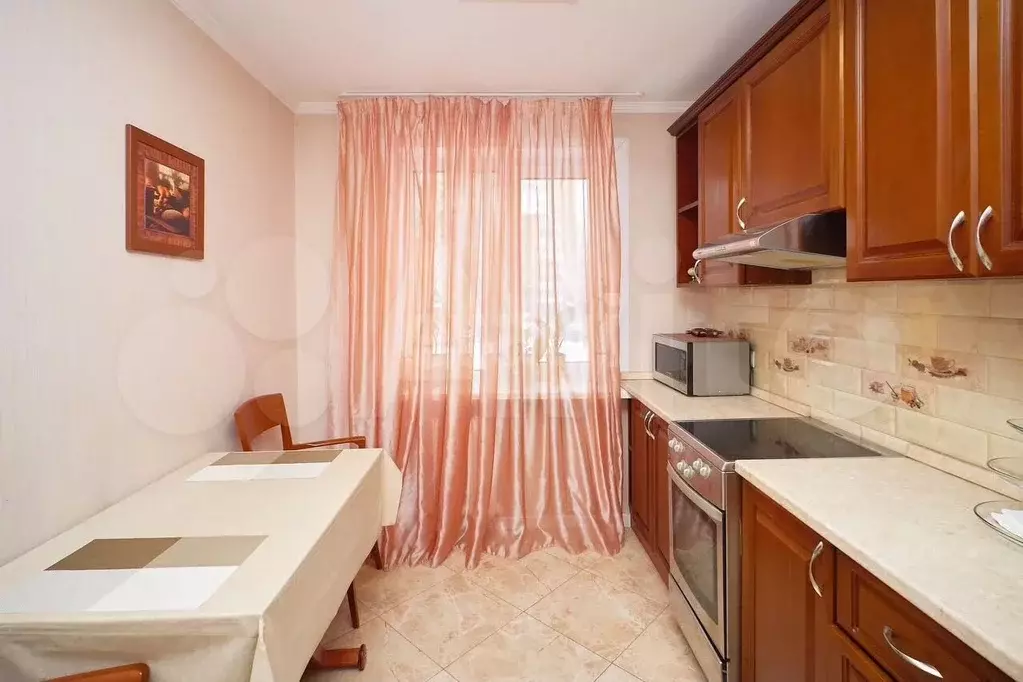 3-к. квартира, 70 м, 2/9 эт. - Фото 1