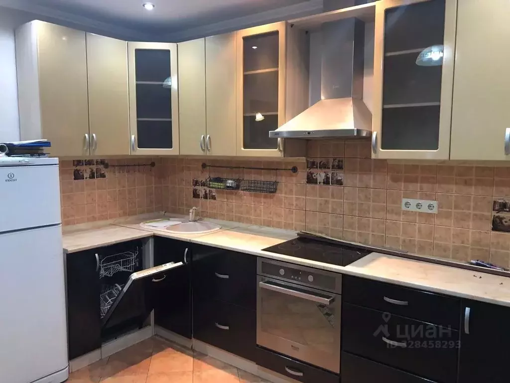 2-к кв. Московская область, Люберцы Октябрьский просп., 5к2 (80.0 м) - Фото 1