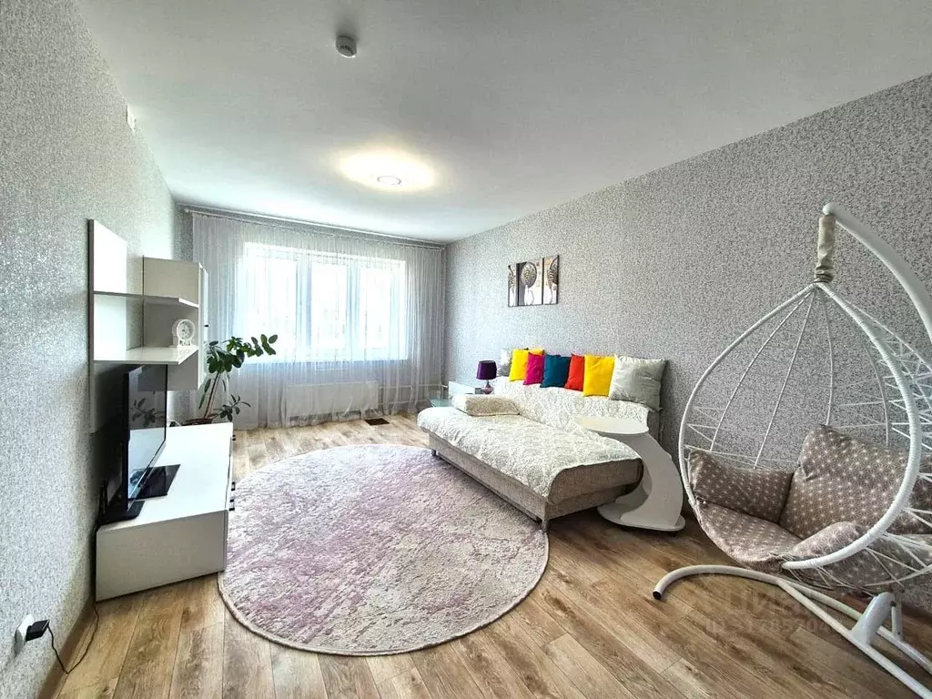 2-к кв. Омская область, Омск ул. 21-я Амурская, 77 (61.0 м) - Фото 0