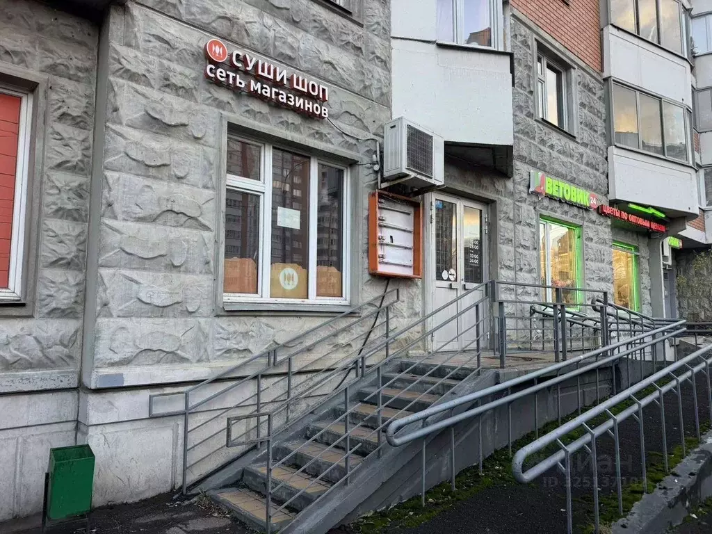 Помещение свободного назначения в Московская область, Люберцы Красная ... - Фото 1