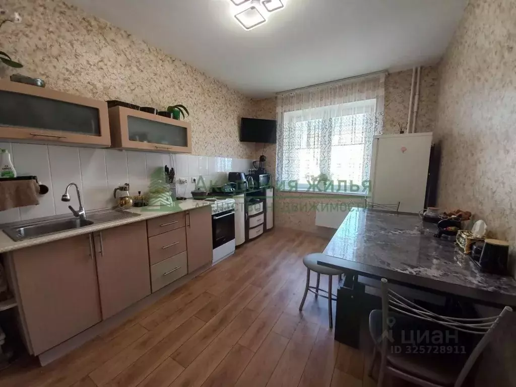 3-к кв. Саратовская область, Энгельс ул. Ломоносова, 33а (73.0 м) - Фото 2